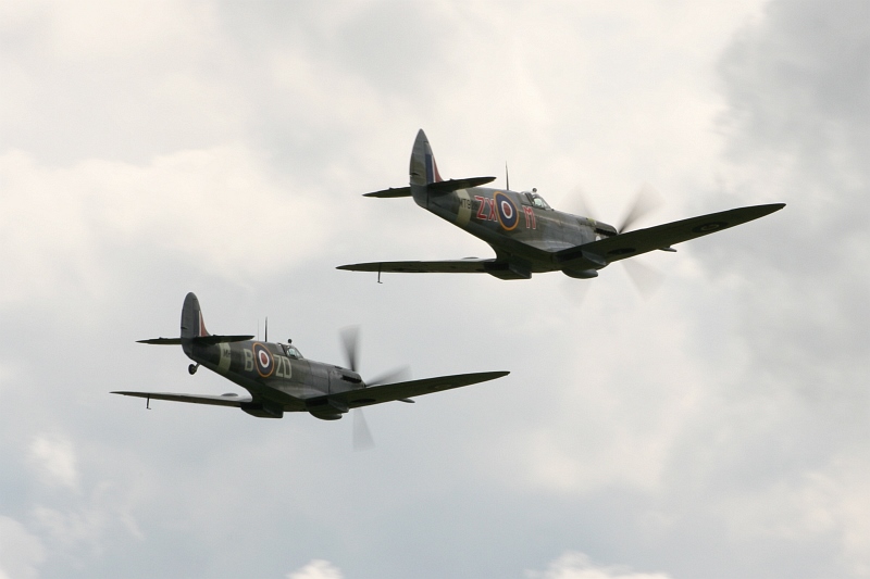 http://www.simviation.com/yabbuploads/MrJake-OS-Spitfires- (5).jpg